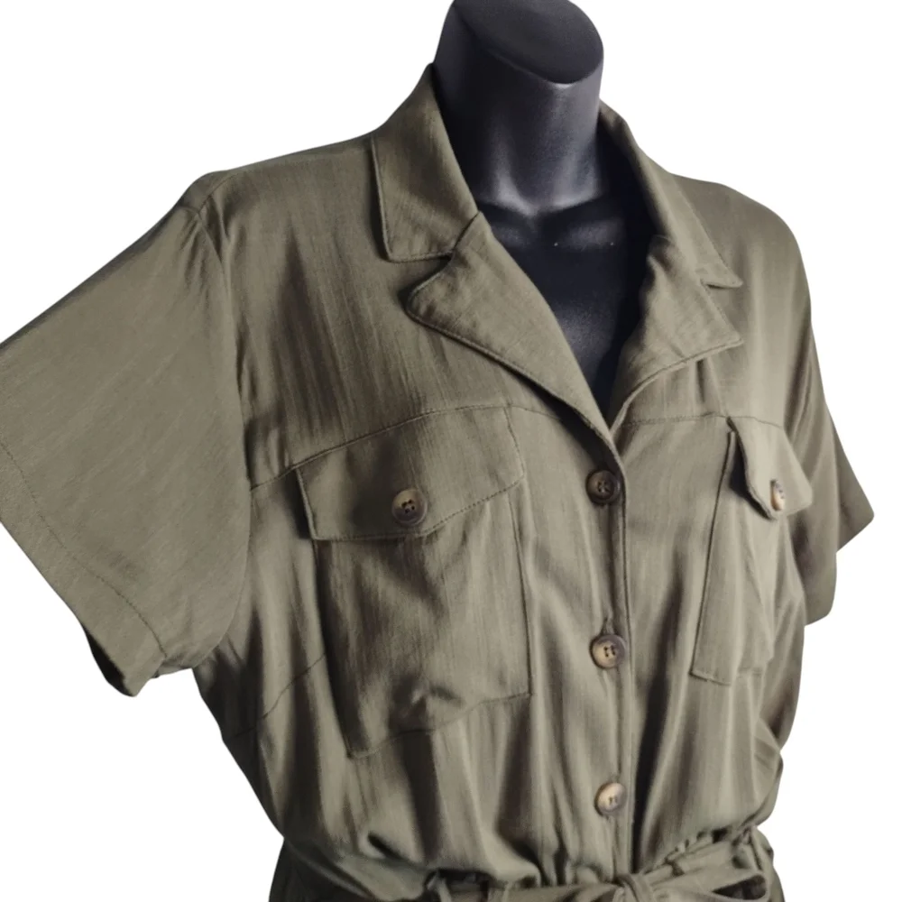MM Women's Olive Green Jumpsuit Romper Shortsleeve Belt Collar V-Neck Sz M NWT - Picture 5 of 7